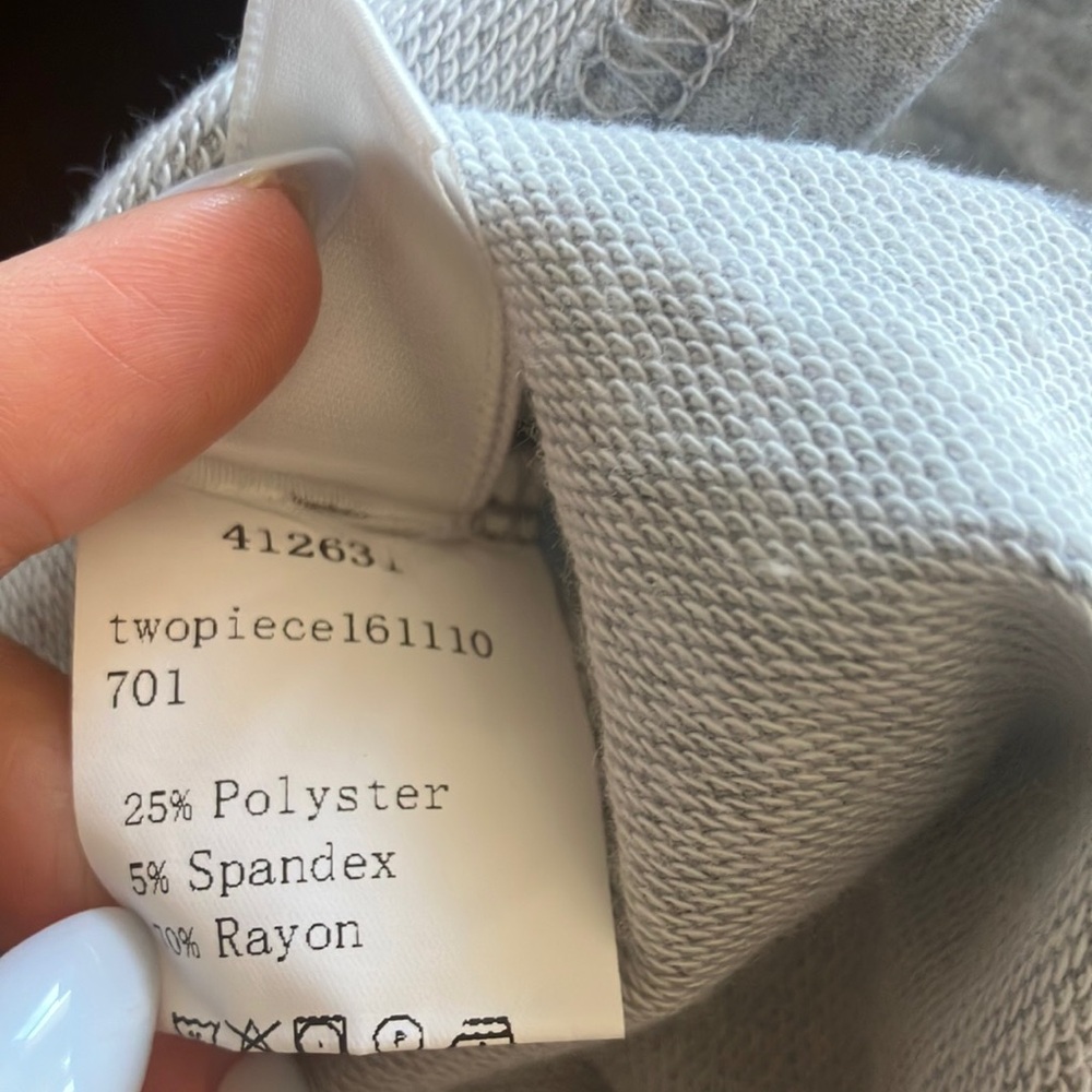 Gray Cropped Sweatshirt - Picture 7 of 7